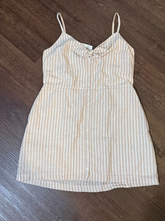 Abercrombie & Fitch Dresses & Skirts - Abercrombie & Fitch Beige and White Striped cotton dress with pockets XL NWT